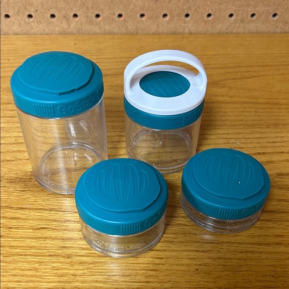 Blue Food Storage Container - Picture 4 of 4